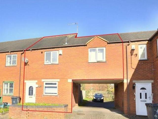 House for sale in Chequers, Gloucester