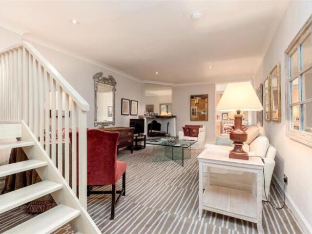 Cottage for sale in Silvermills, New Town