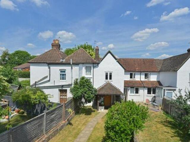 House for sale in Fole, Surrey