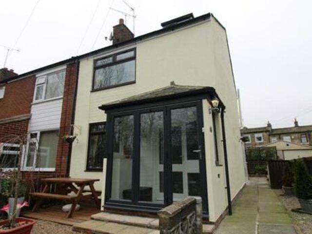 House for sale in Halifax, West Yorkshire