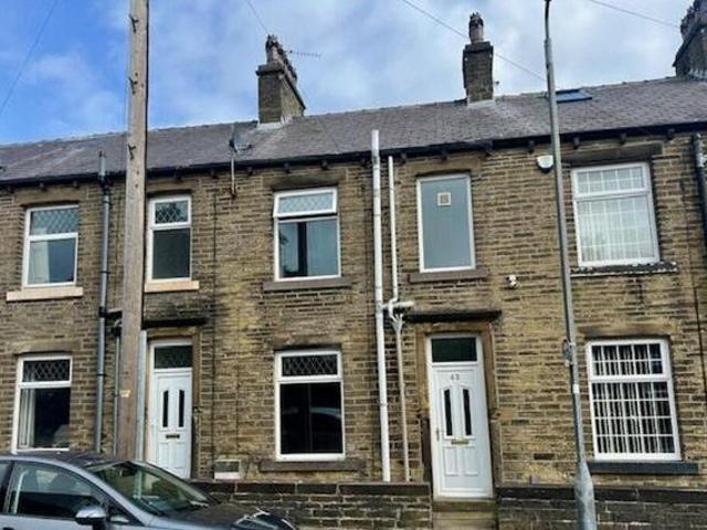 House for sale in Halifax, Calderdale
