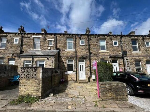 House for sale in Halifax, West Yorkshire