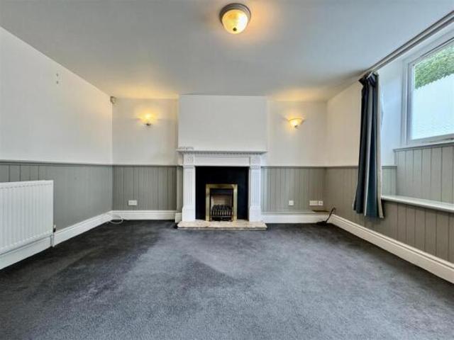 Cottage for sale in Almondbury, West Yorkshire