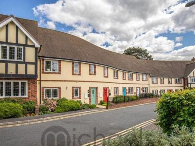House for sale in Chipping Hill, Essex