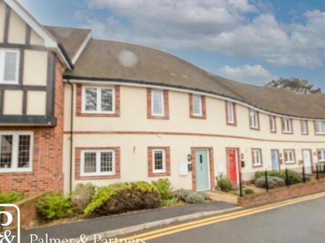 House for sale in Chipping Hill, Essex