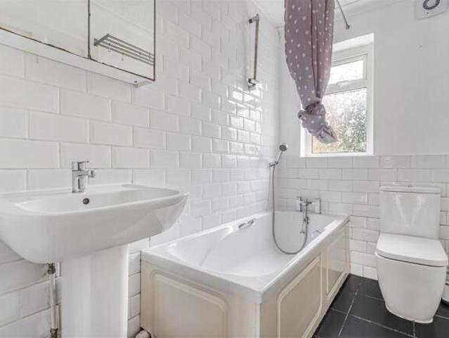 Cottage for sale in The Wrythe, Greater London