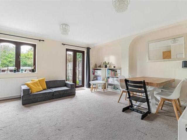 Cottage for sale in Greater London