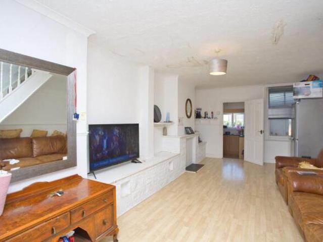 Cottage for sale in Buckland, Ash