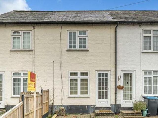 House for sale in Ashlyns Estate, Pouchen End