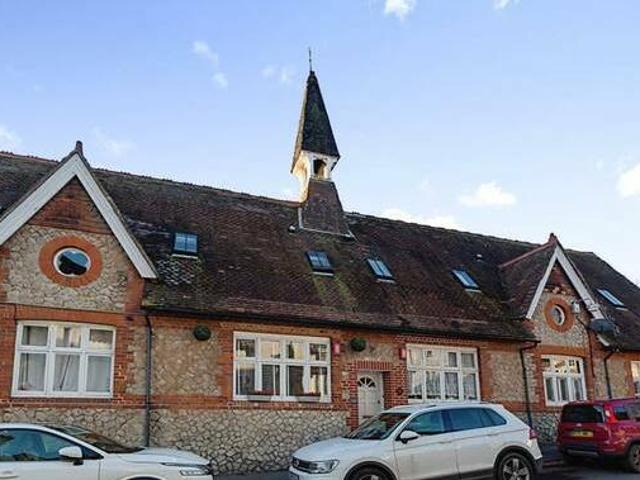 House for rent in Lyons, Greater London
