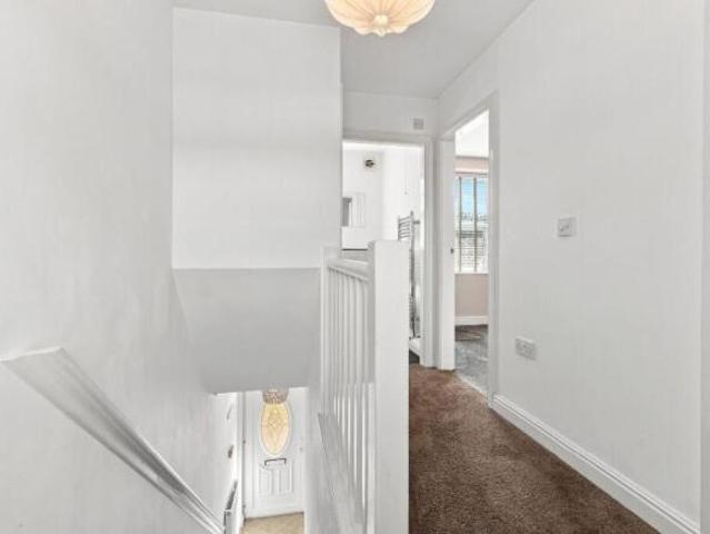 Cottage for sale in Drighlington, Adwalton