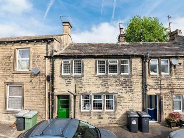 House for sale in Holmfirth, West Yorkshire