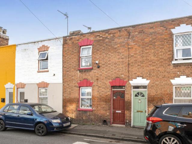 Cottage for sale in Barton, Gloucester