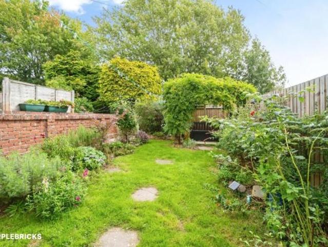 Cottage for sale in Mount Wise