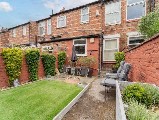 Cottage for sale in Georgia, Greater Manchester