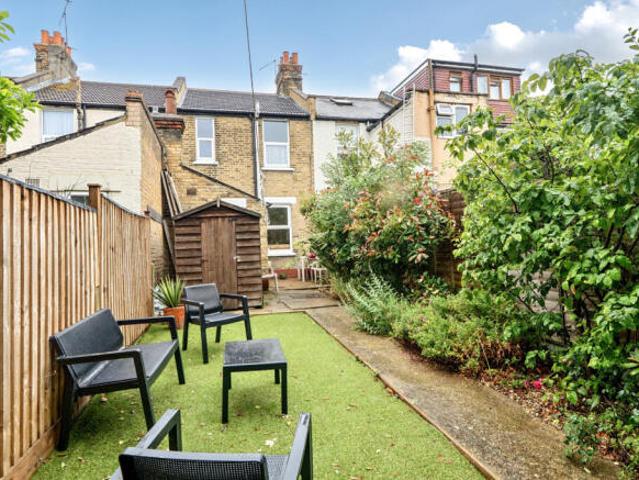 Cottage for sale in Abbey Wood, Greater London