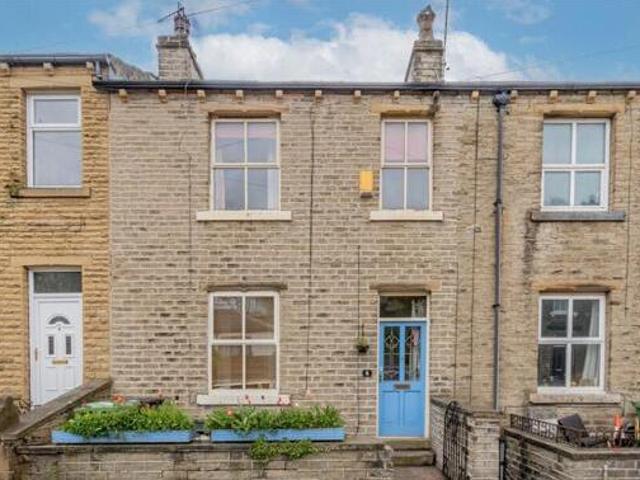 House for sale in Thornton Lodge, Huddersfield