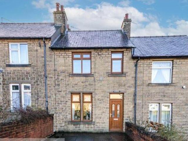 House for sale in Huddersfield, West Yorkshire