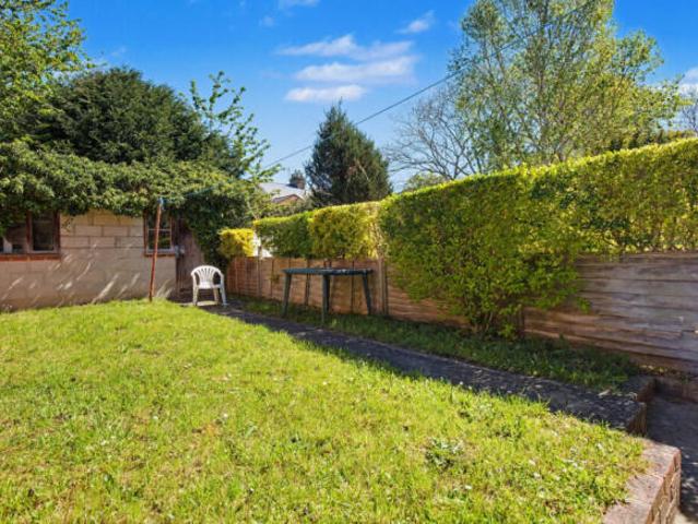 Cottage for sale in Robin Hood, The Slade