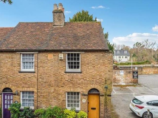 House for sale in Iver