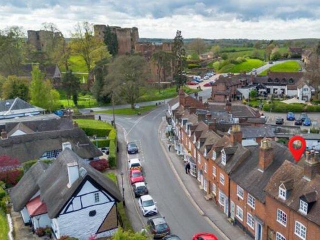 House for sale in Castle Green, Green Close