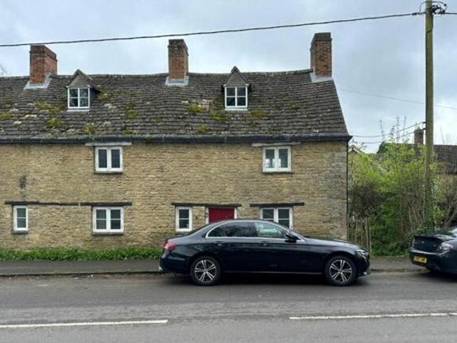 House for sale in Evershot, Oxfordshire