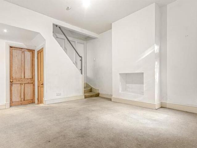 Cottage for sale in Knighton Fields, Leicester