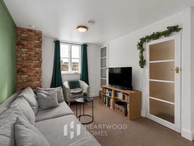 Cottage for sale in Five Acres, Hertfordshire