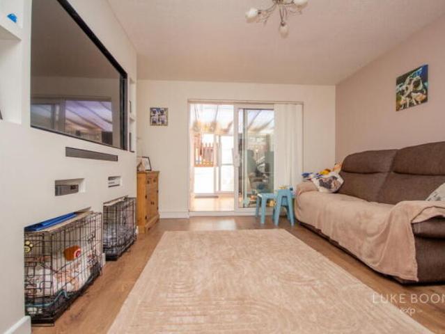 Cottage for sale in Mount Wise