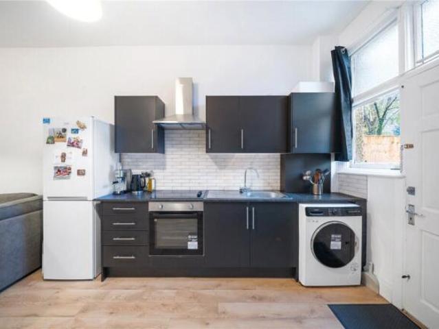 Cottage for sale in London Borough of Bromley, Greater London