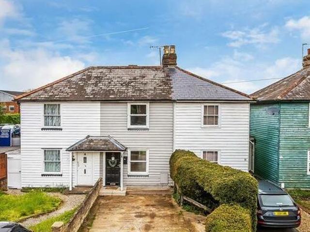 House for sale in Pachesham Park, Surrey