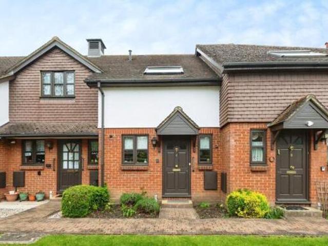 House for sale in Pachesham Park, Surrey