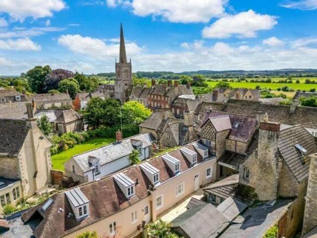 House for sale in Lechlade, Cotswold