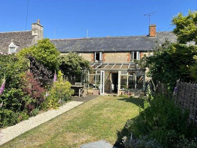 House for sale in Fossebridge, Gloucestershire