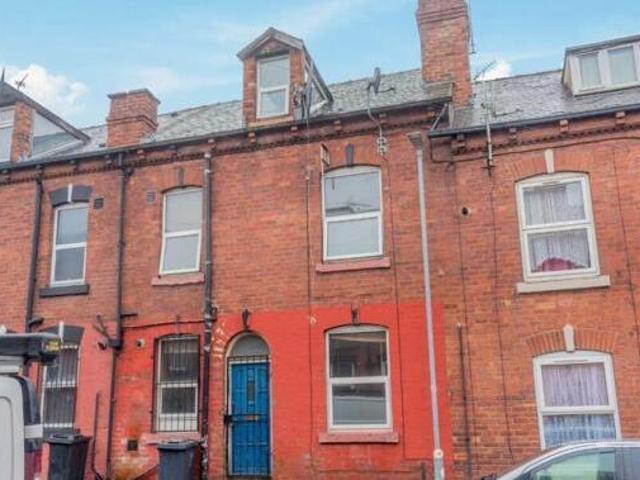 House for sale in Beeston Hill, Leeds