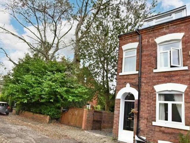 House for sale in Garforth, West Yorkshire
