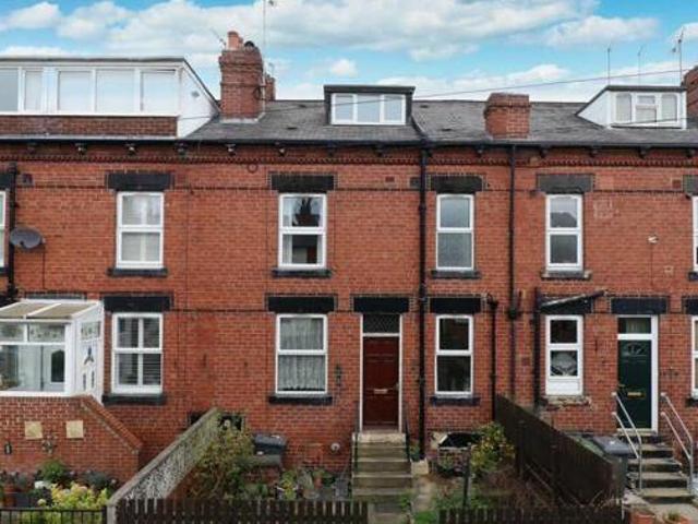 House for sale in Armley, West Yorkshire