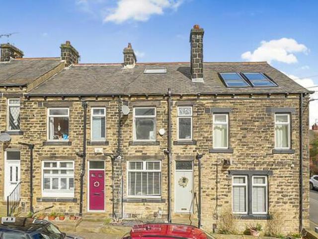 House for sale in Horsforth Vale, Farsley