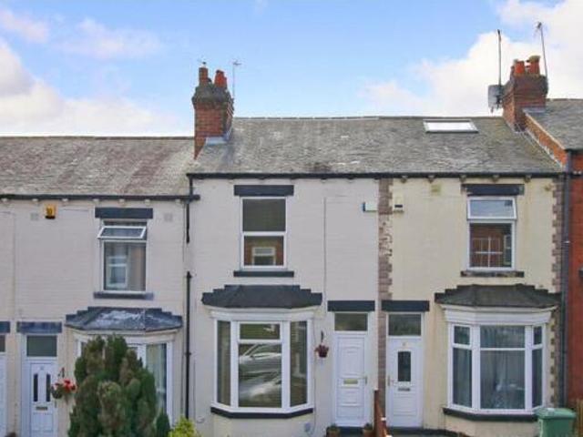 House for sale in Farsley, West Yorkshire