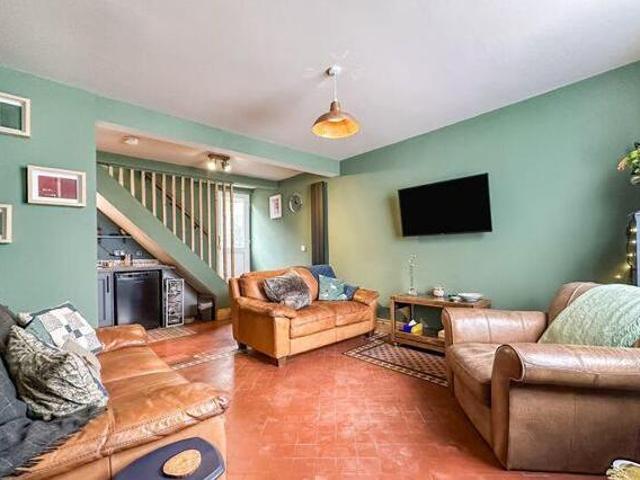 House for sale in Kingsley Moor, Staffordshire