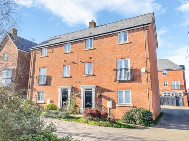 Cottage for sale in Oxley Park, Shenley Church End