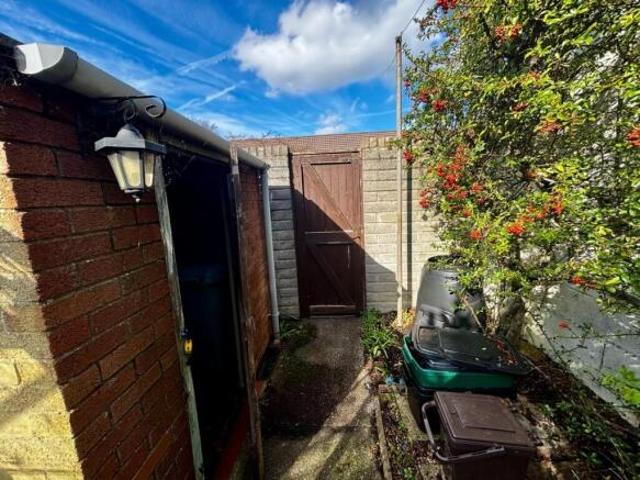 Cottage for sale in Feckenham, City Of Bristol