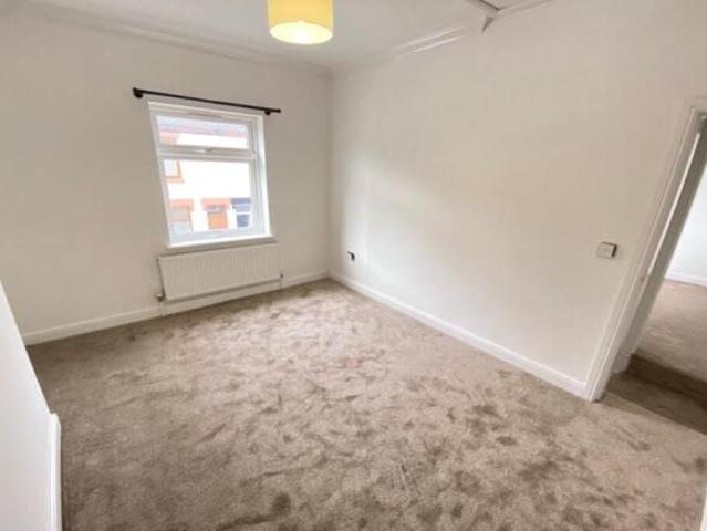 Cottage for sale in Stoke-on-Trent, England