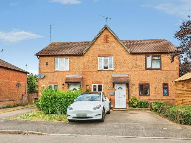 Cottage for sale in Northampton, Northamptonshire
