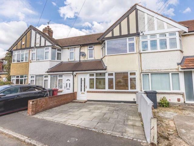 Terraced House for sale in Slough