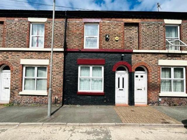 House for sale in Calderstones
