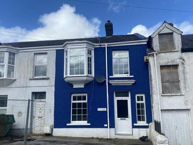 House for sale in Llandeilo, Wales