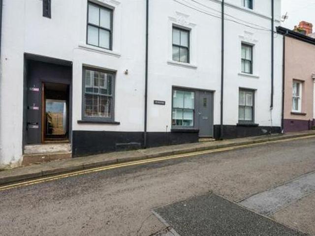 House for sale in Llandeilo, Wales