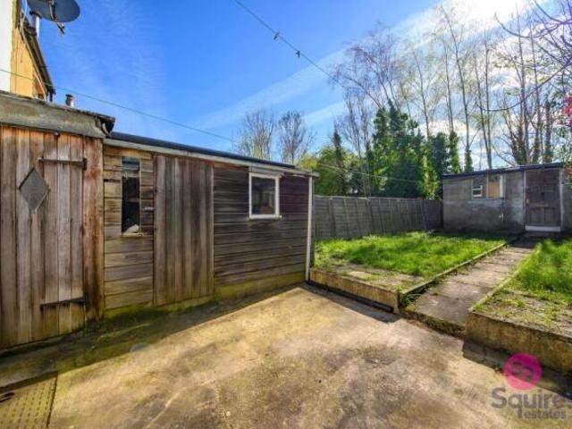 Cottage for sale in Cat Hill