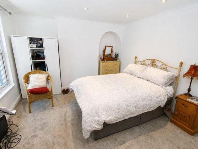 Cottage for sale in Midway, Kent
